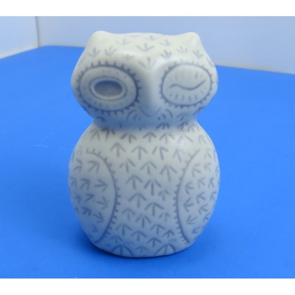 2013 Rookwood Pottery 10160 Dan Dutton Winking Owl Rare Art Figurine 3.25" White